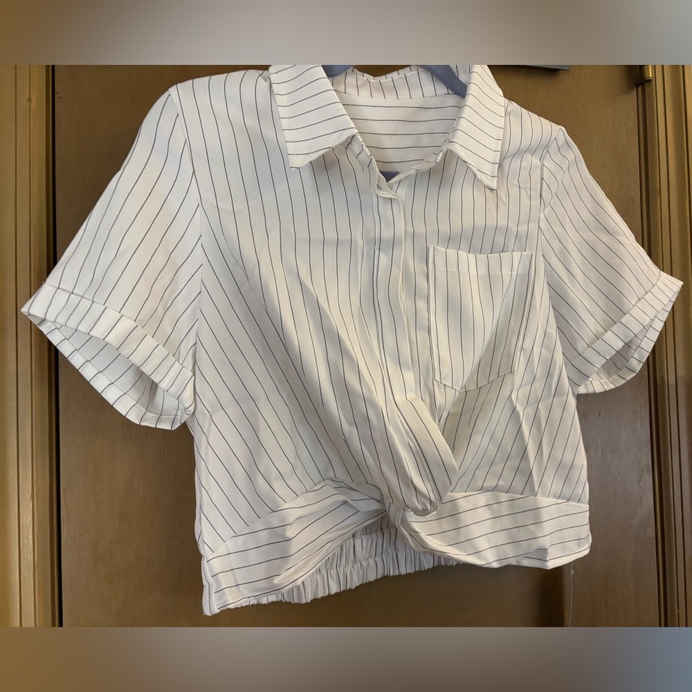 Cupshe White Pinstripe Short-Sleeve Twist-Front Shirt - Picture 3 of 8